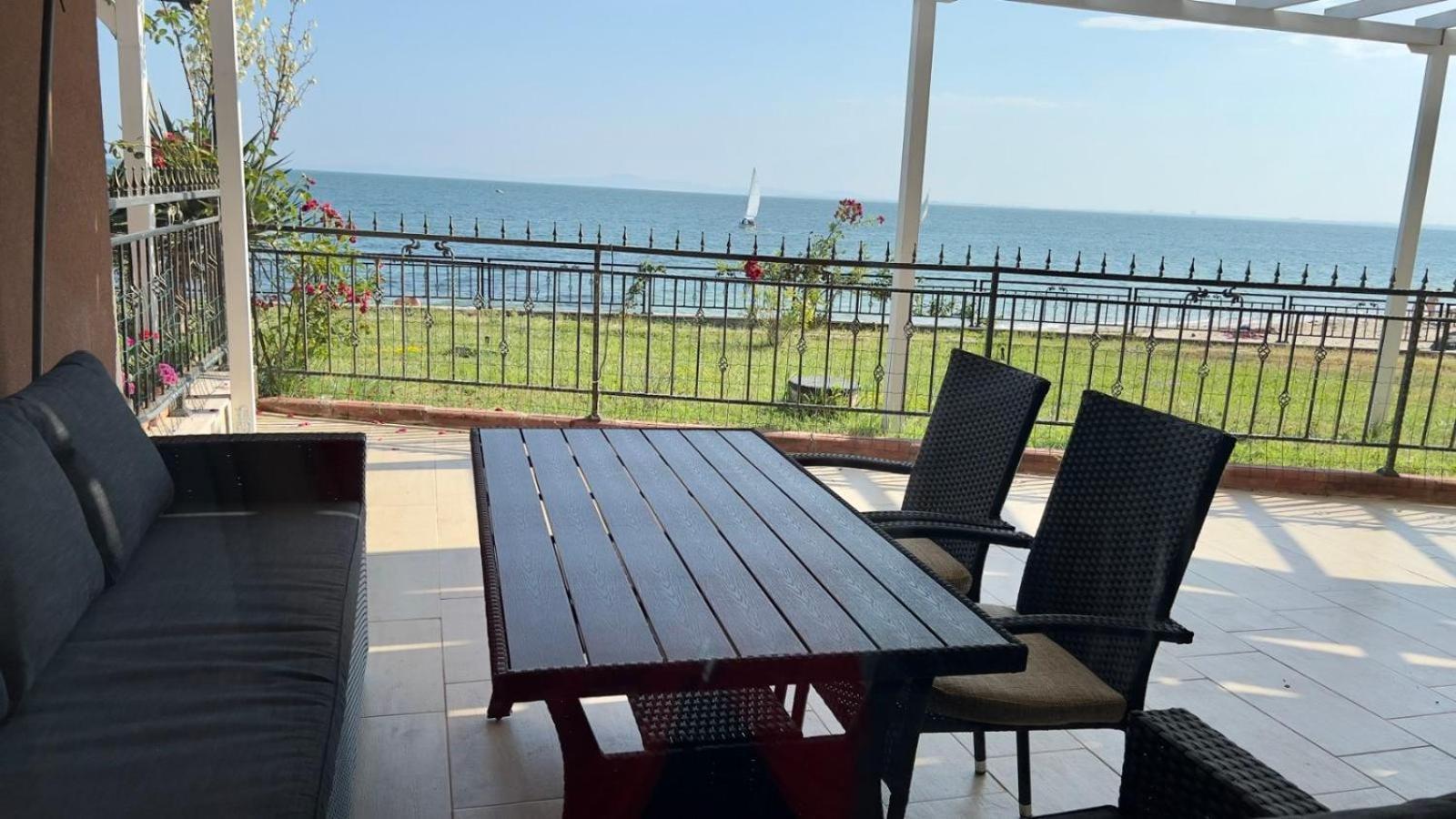 и студия в комплекс акротирия Nesebar