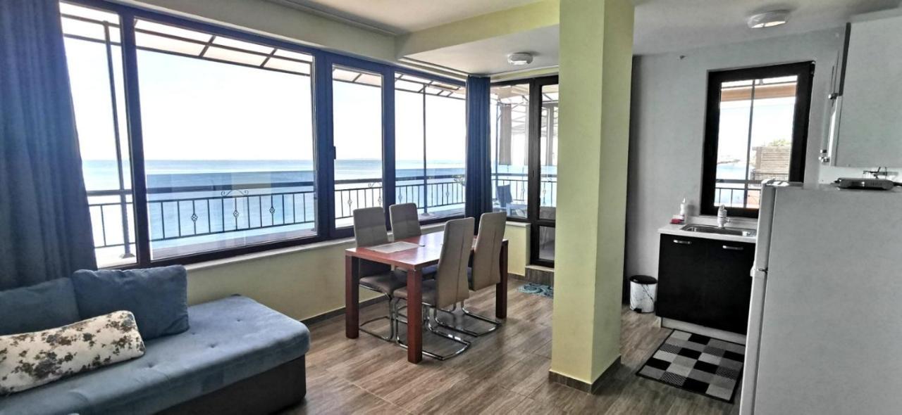 Apartment и студия в комплекс акротирия *