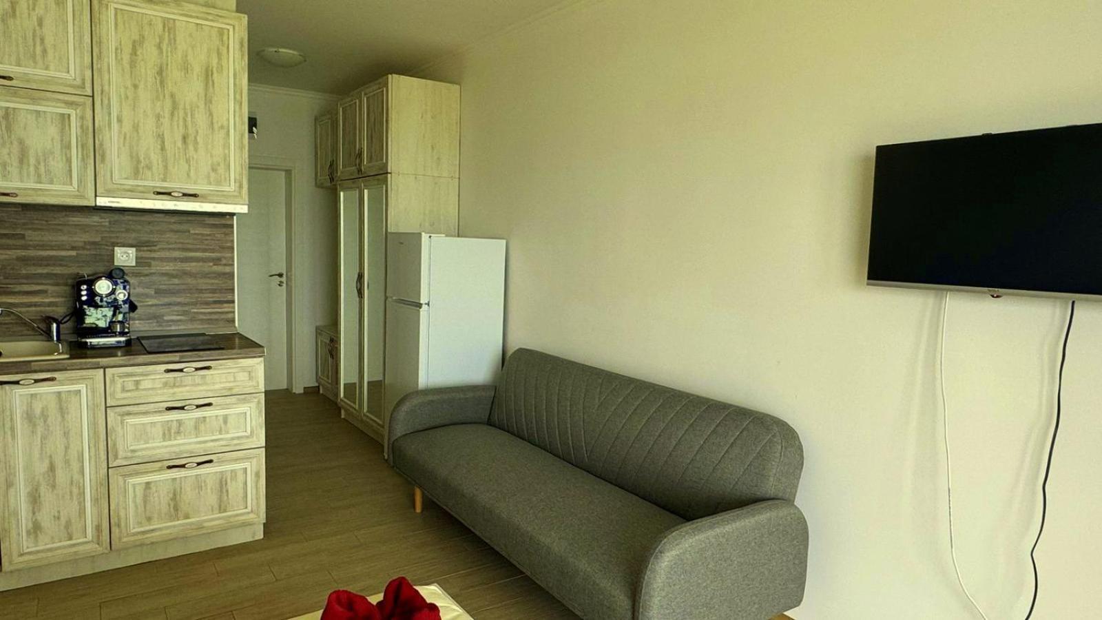 Appartamento и студия в комплекс акротирия