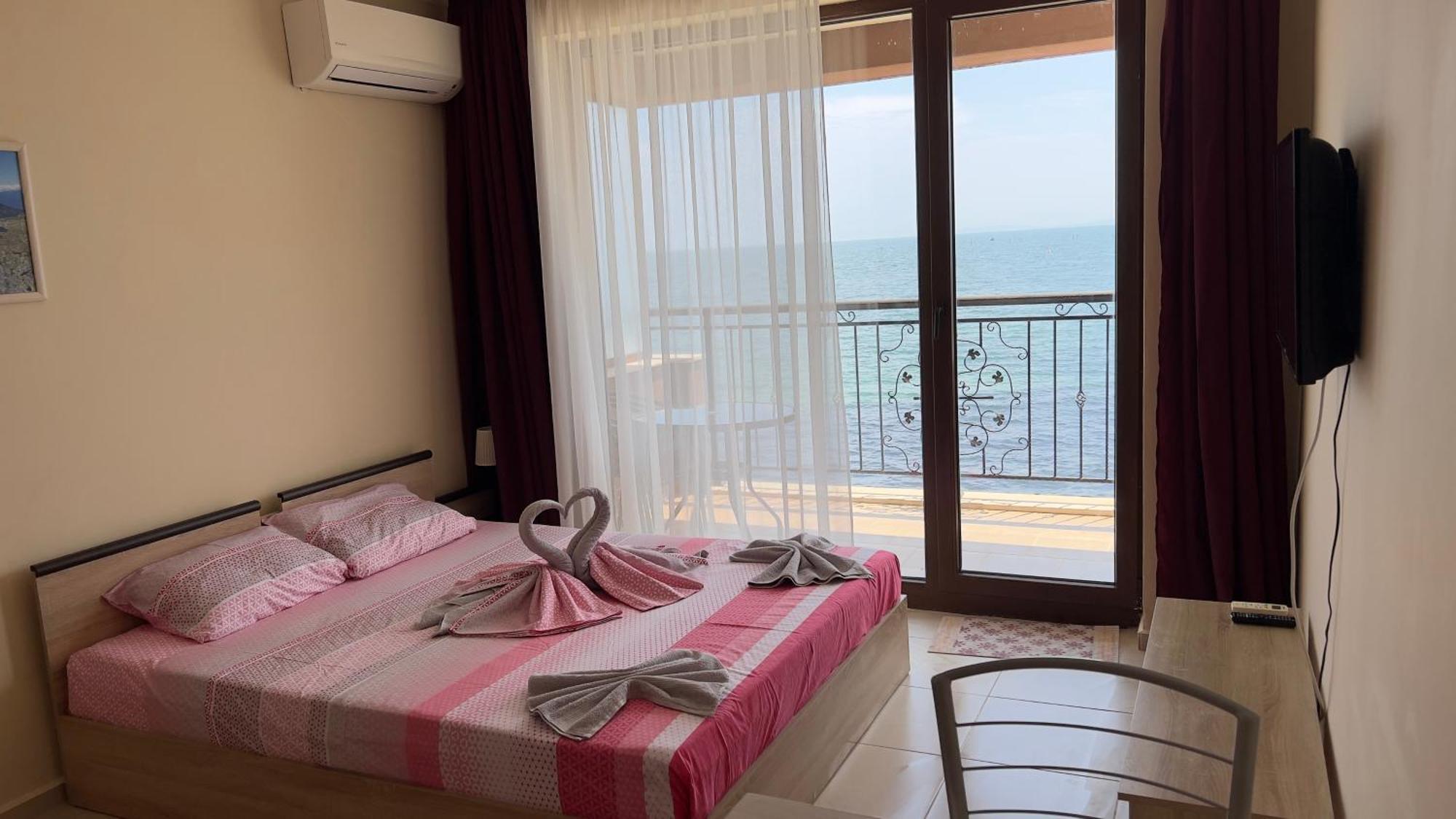 Appartamento и студия в комплекс акротирия Nesebar